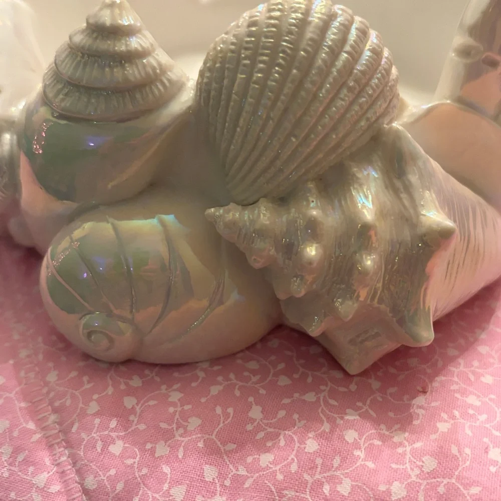 Bath & Body Works White Holographic Seashell 3 wick Candle Holder Brand New - Picture 5 of 9